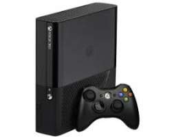 Microsoft Xbox 360 E Stingray 4GB + 2 hry zdarma  (bazar) - 1999 K